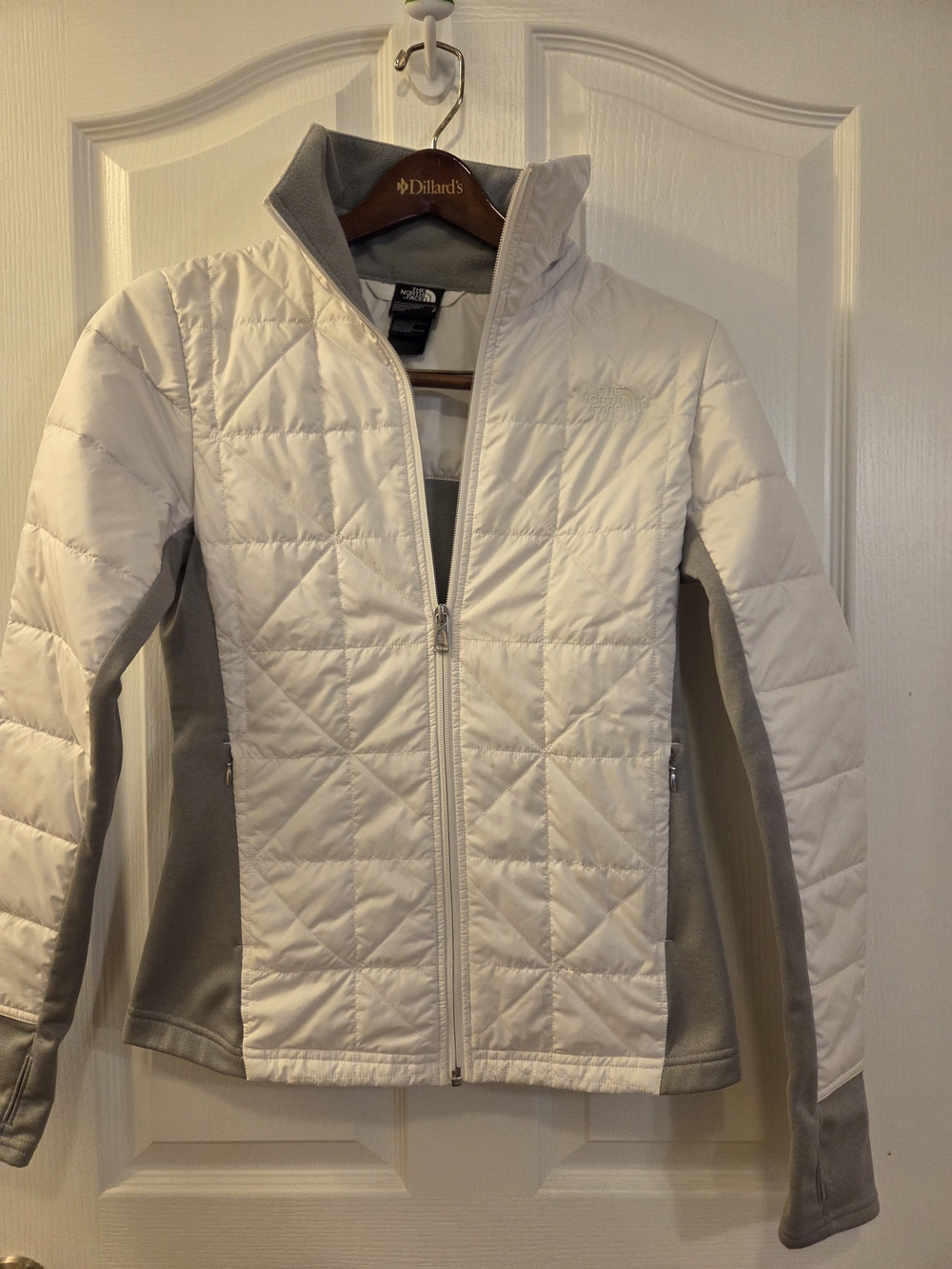 The North Face Women's White & Gray Quilted Insulated Jacket